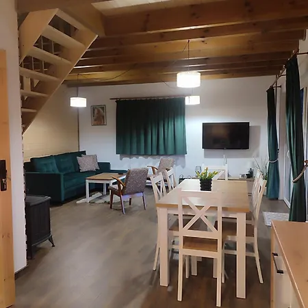 Dzika Polana Chalet *